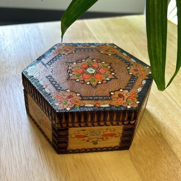 Antique Vintage Wooden Hexagon Hand Painted Box Holder Case Chest 1973 - Picture 3 of 13